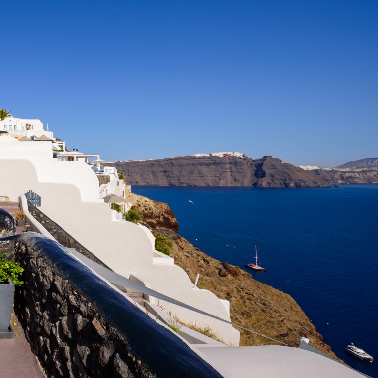 NostosOiaSantorini2025_SignatureCaveSuite_131_Booking