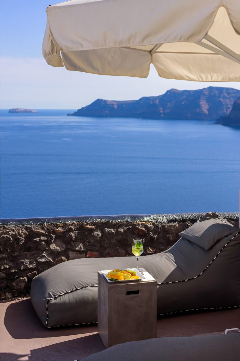 NostosOiaSantorini2025_SignatureCaveSuite_140_Booking