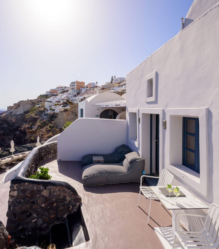 NostosOiaSantorini2025_SignatureCaveSuite_141_Bookingcut