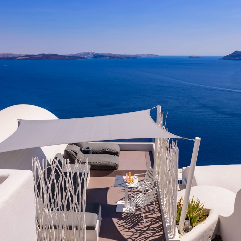 NostosOiaSantorini2025_SignatureCaveSuite_43_Booking
